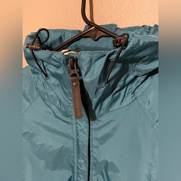 Eastern Mountain Sports rain jacket - Picture 4 of 10